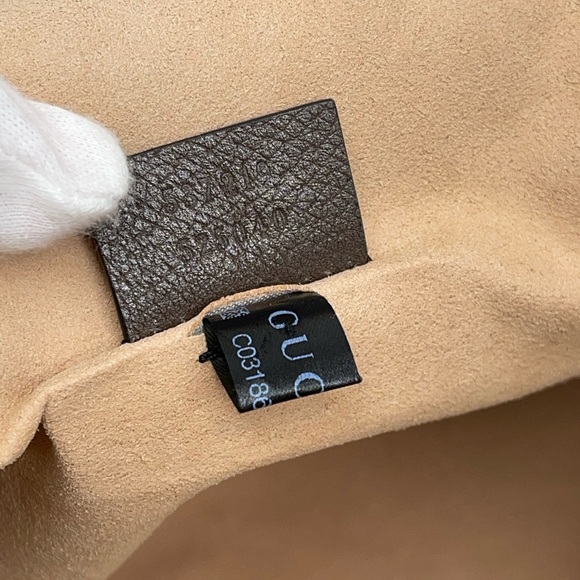 Gucci GG Supreme Large Rajah Tote and Purse Pouch - Picture 7 of 10